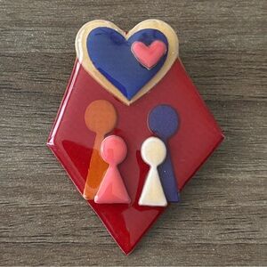 Vintage People Pin by Lucinda Red Blue Multi-Color Family Brooch !!!